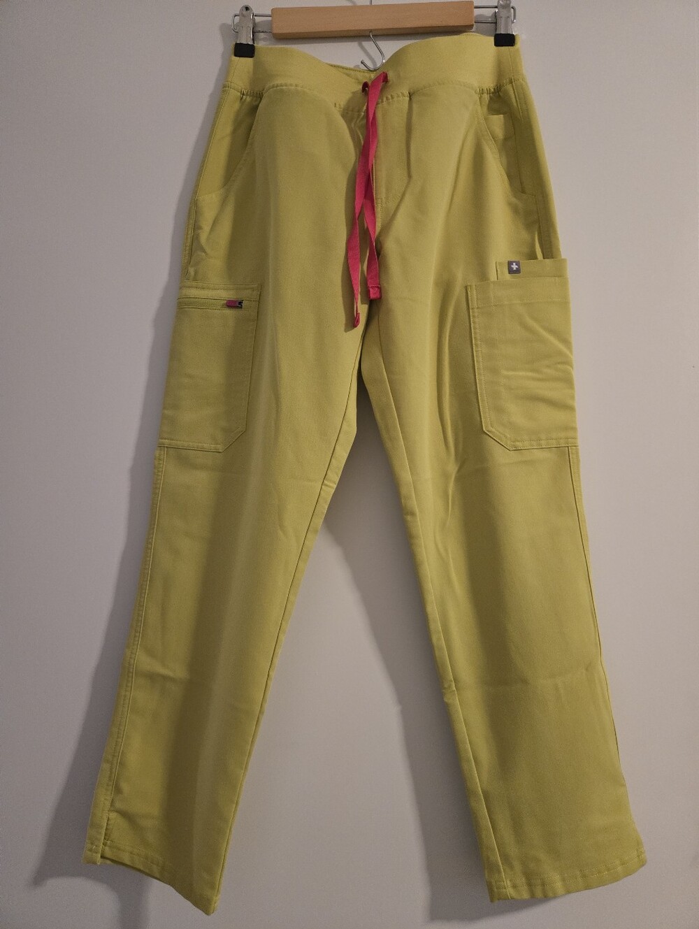 FIGS Limeade Yola Scrub Pants Size Small